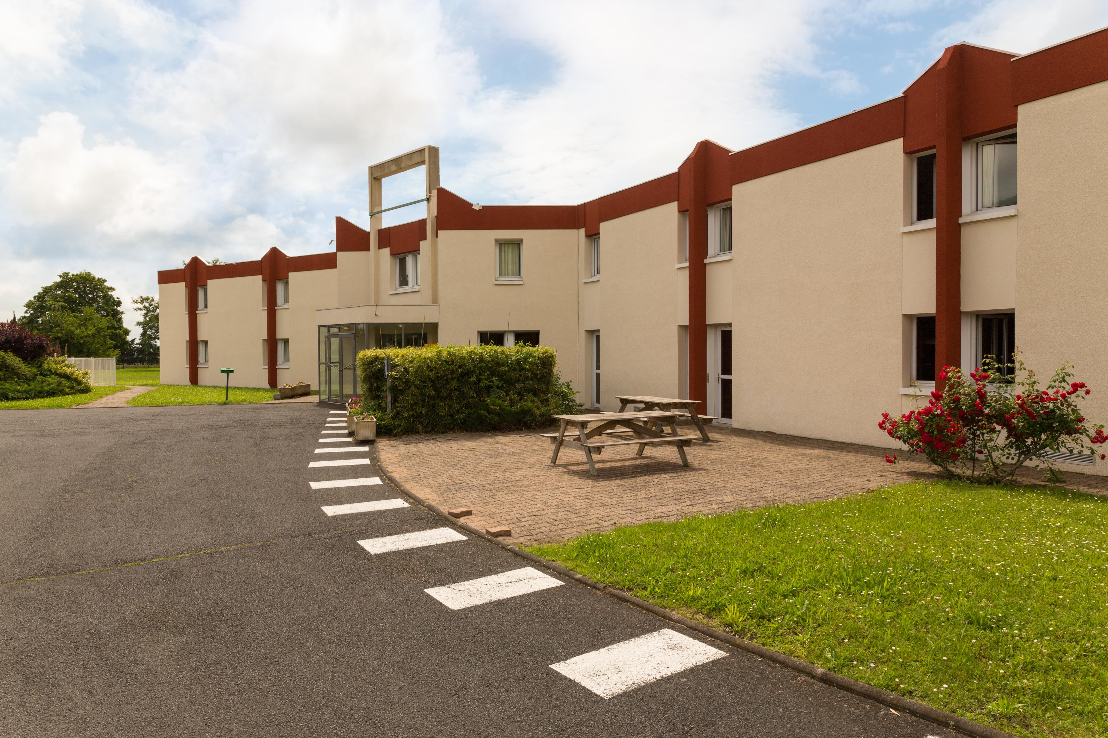 The Originals Access, Hotel Clermont-Ferrand Nord Châteaugay Exterior foto